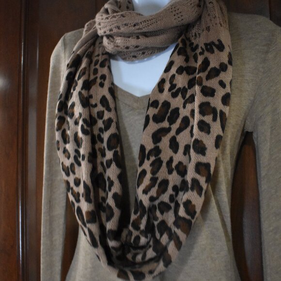 Leopard Print Infinity Scarf Brown Black Knit Wool Blend Wrap - Picture 2 of 7